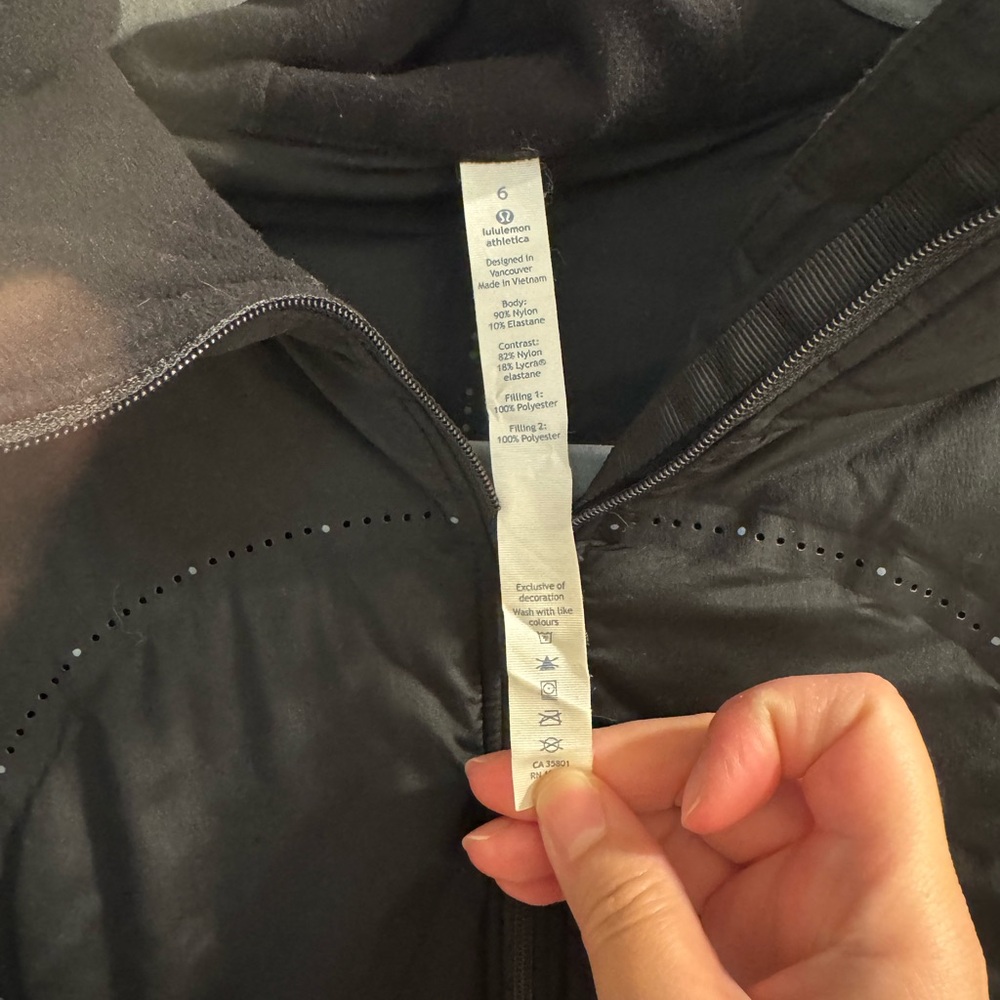 Lululemon jacket - Picture 3 of 8